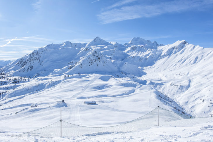 V lyžařské oblasti Bormio, která je známá ultraobtížnou sjezdovkou "Pista Stelvio" pro Světový pohár, mohou milovníci zimních sportů lyžovat až do výšky 3 012 metrů